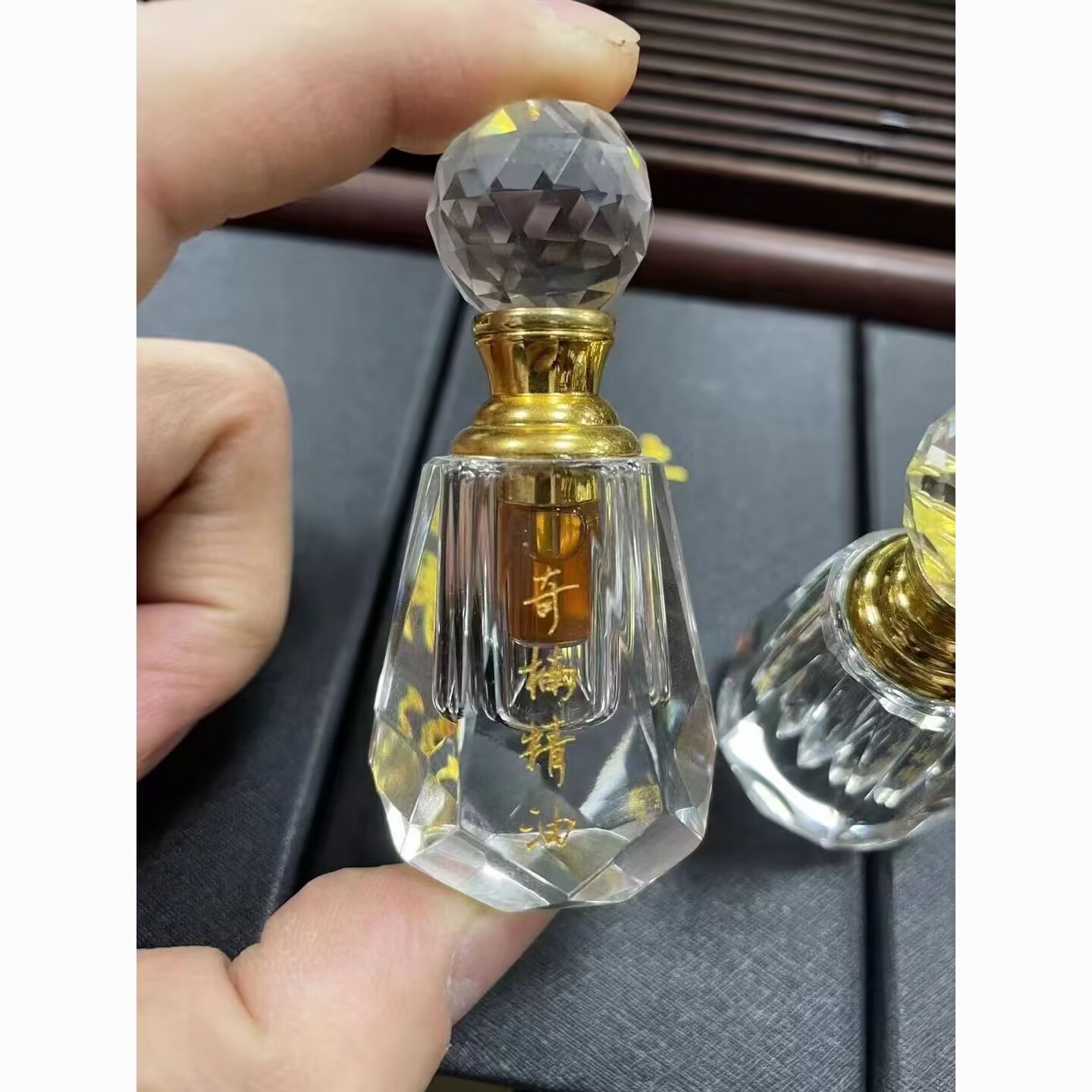 Perfume Fragrance Raw Material - 2ml/Box Reichhaltiges Oud-Agarholz-Duftöl, langanhaltender holziger Duft,